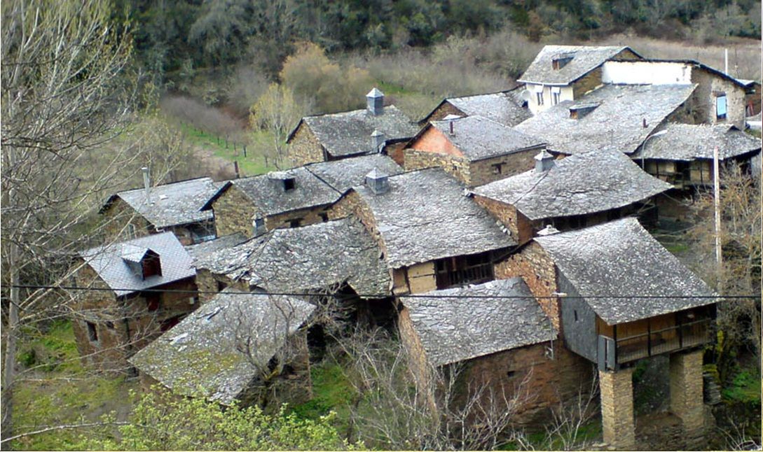 Las Donas Del Portazgo Villafranca del Bierzo Kültér fotó